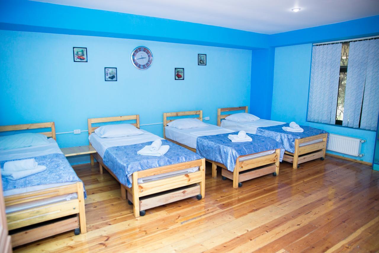 Highland Park Hostel Baku Ngoại thất bức ảnh