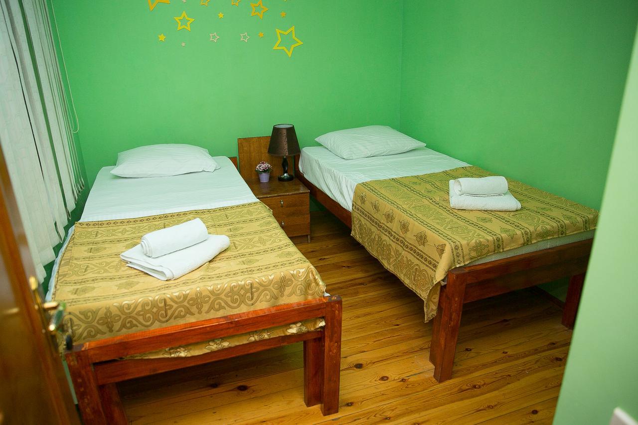 Highland Park Hostel Baku Ngoại thất bức ảnh