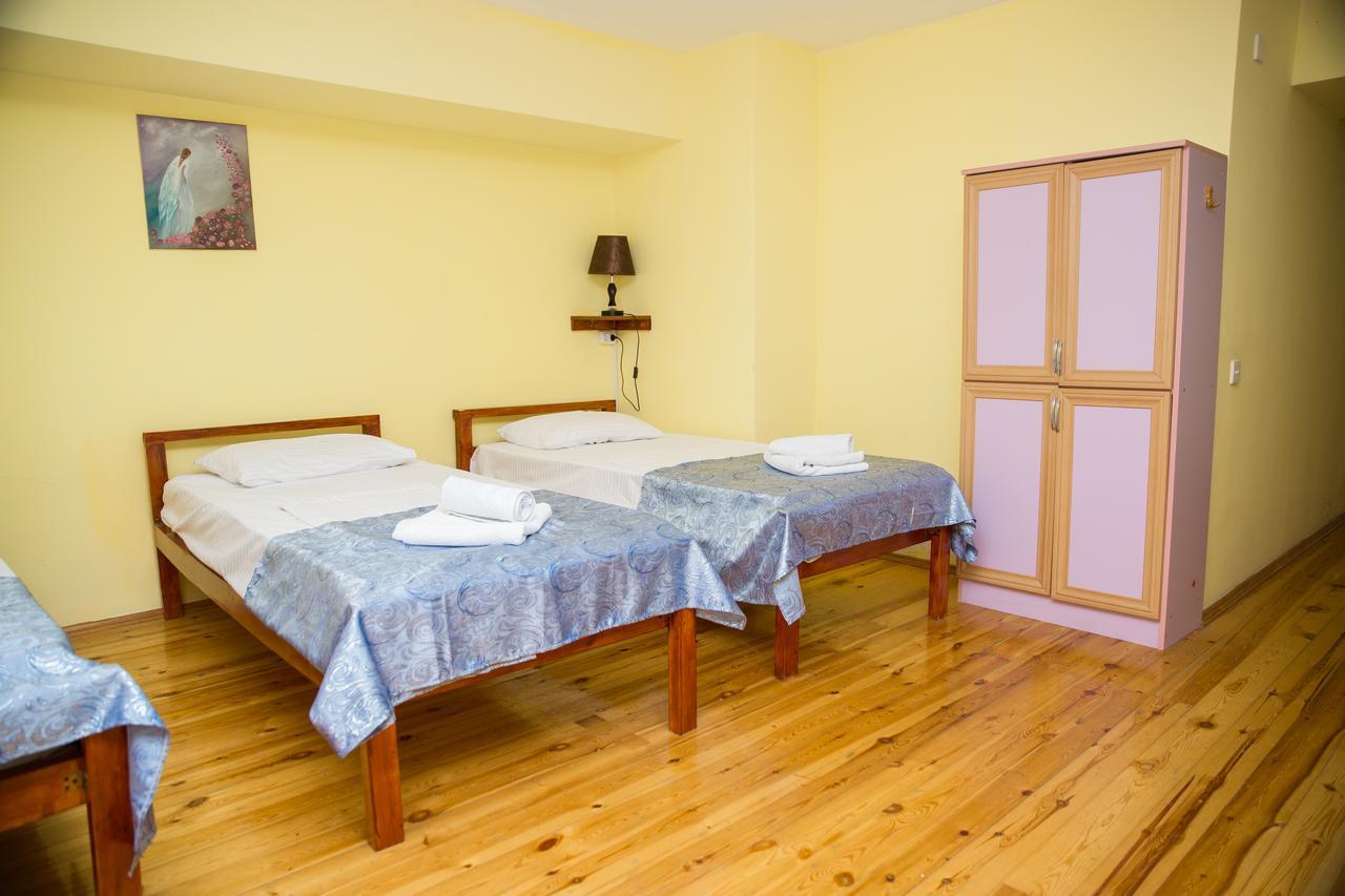 Highland Park Hostel Baku Ngoại thất bức ảnh